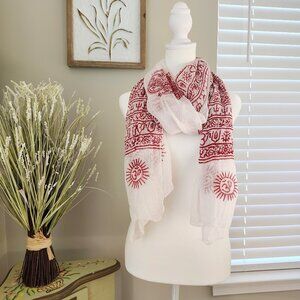 Beautiful Shawl/Wrap - 100% Rayon - White & Brick Red - All Weather